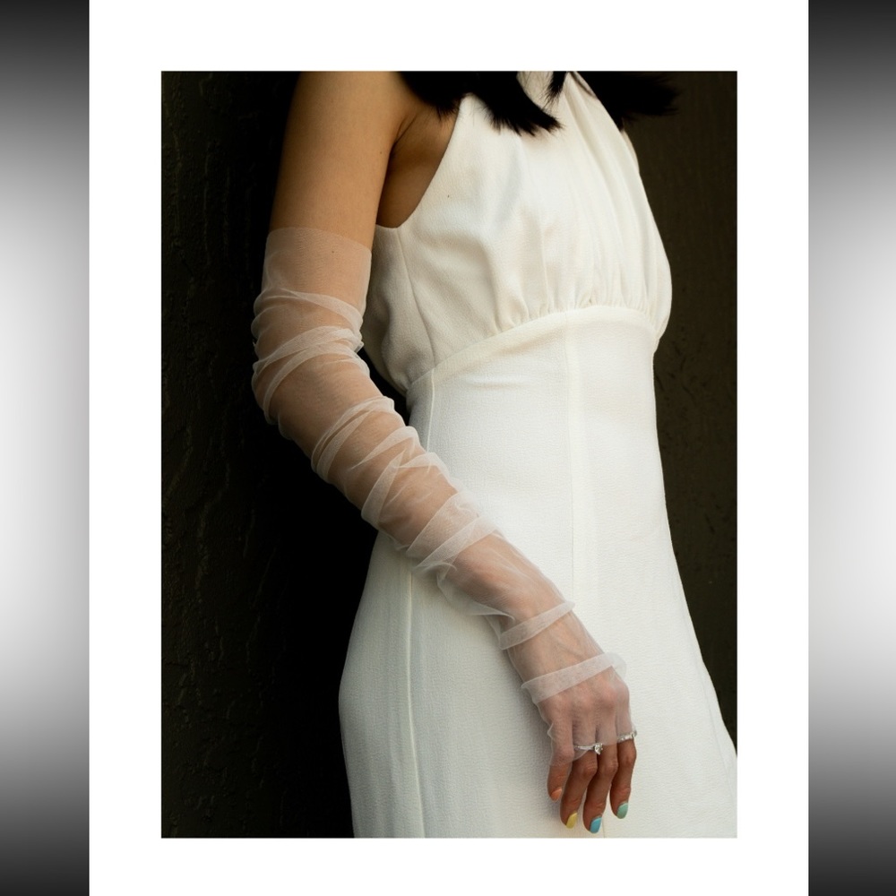 Mesh Pleated Bridal Fingerless Gloves
